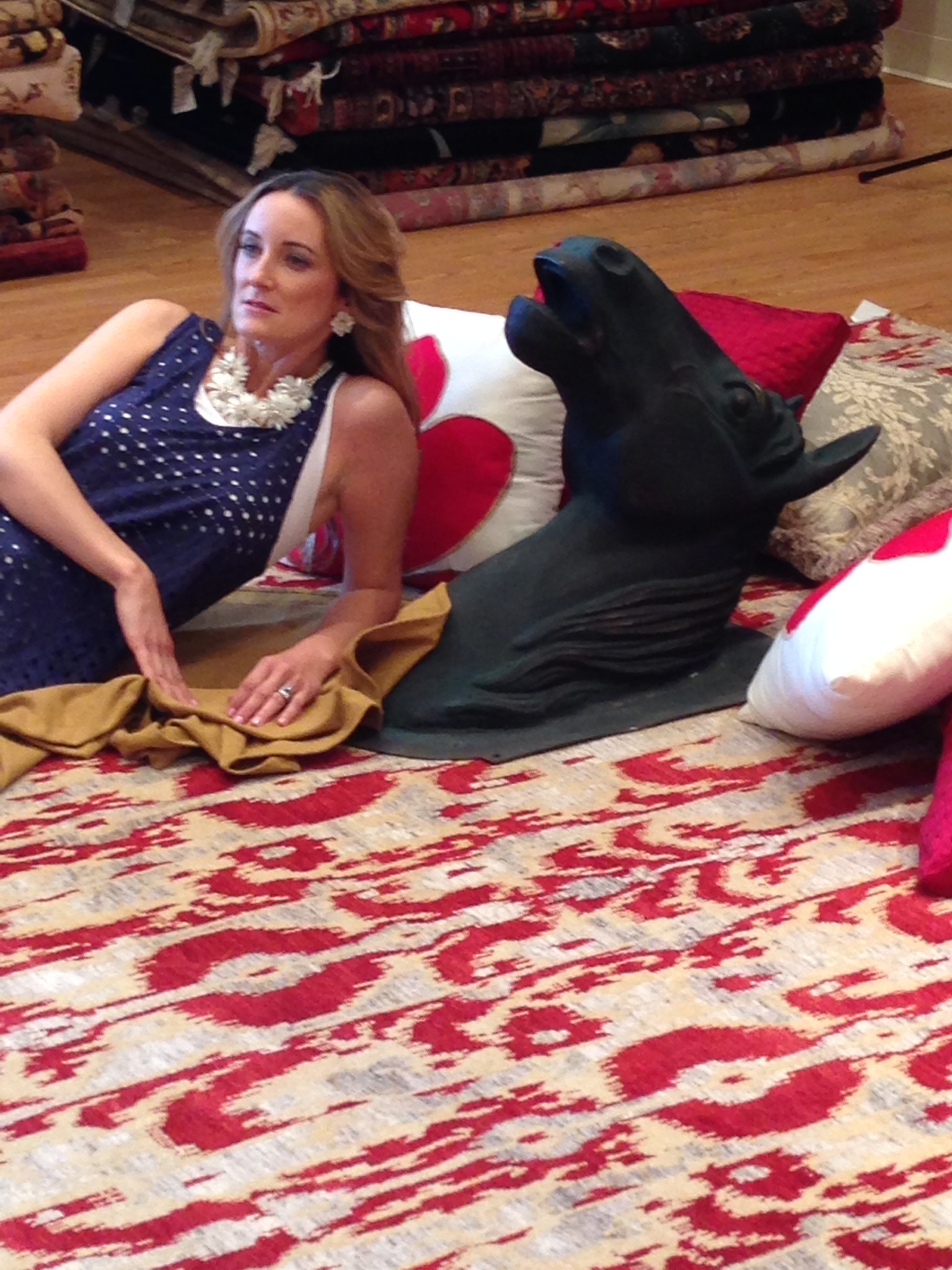 A horse head, a rug and me. A love story.